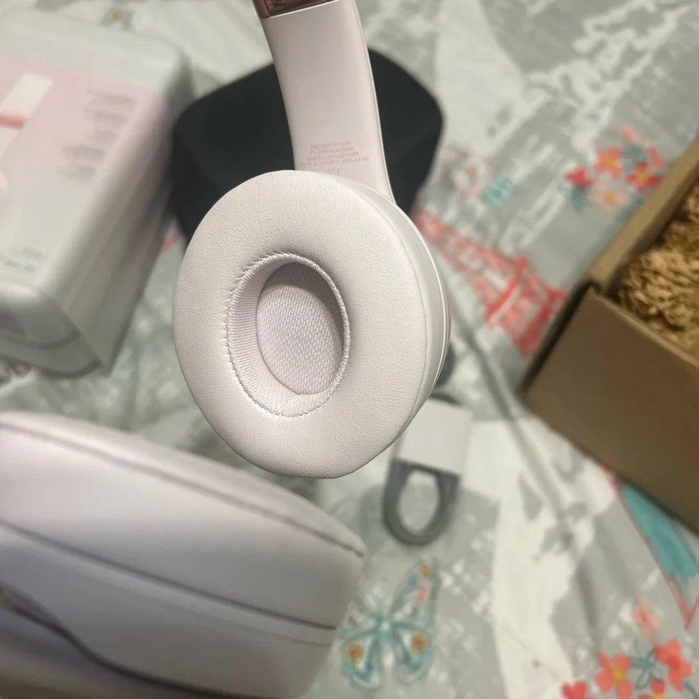 Wireless Headphones - White